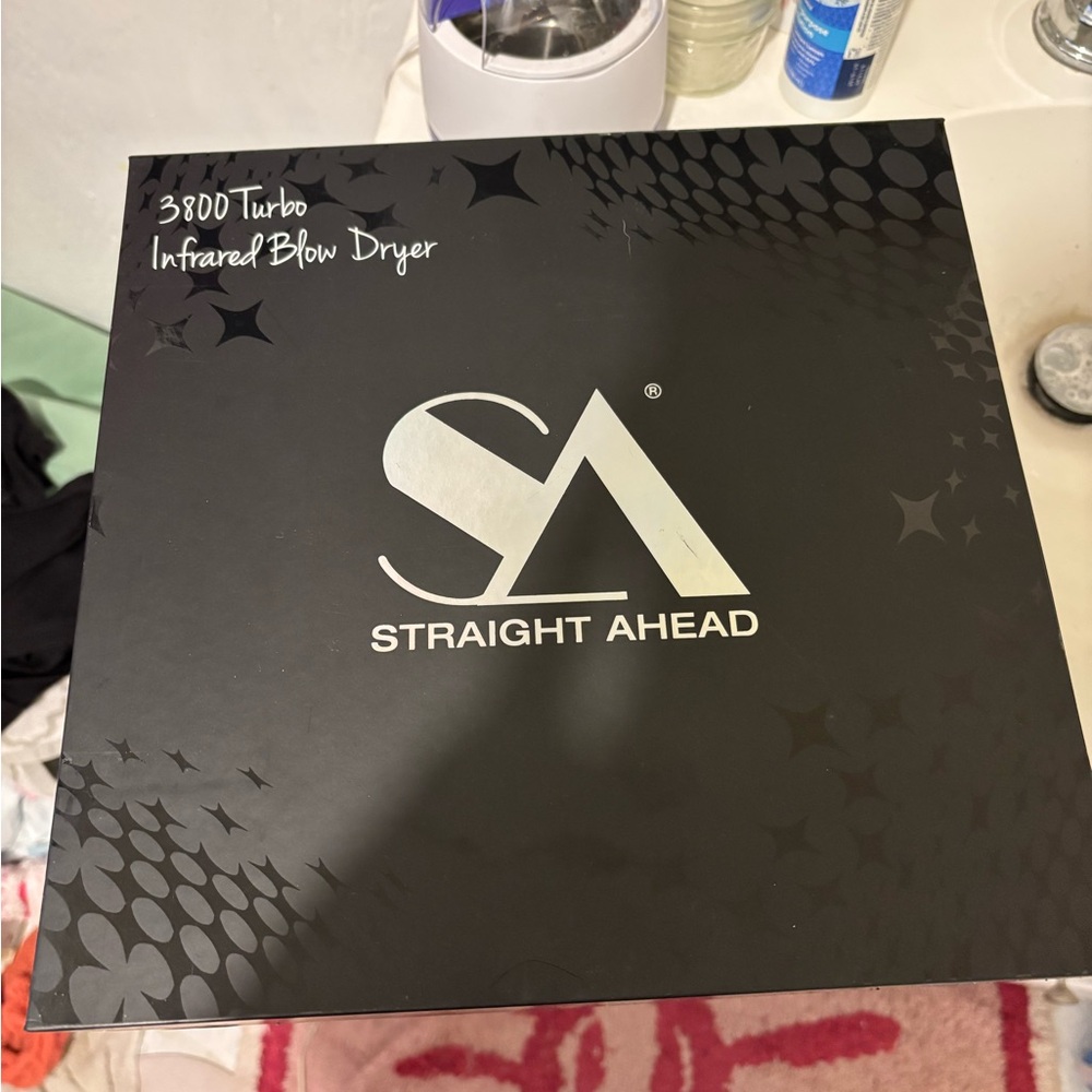 Straight Ahead Black Infrared Blow Dryer